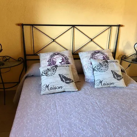 Oda ve Kahvaltı Ca L ' Isidro Musser